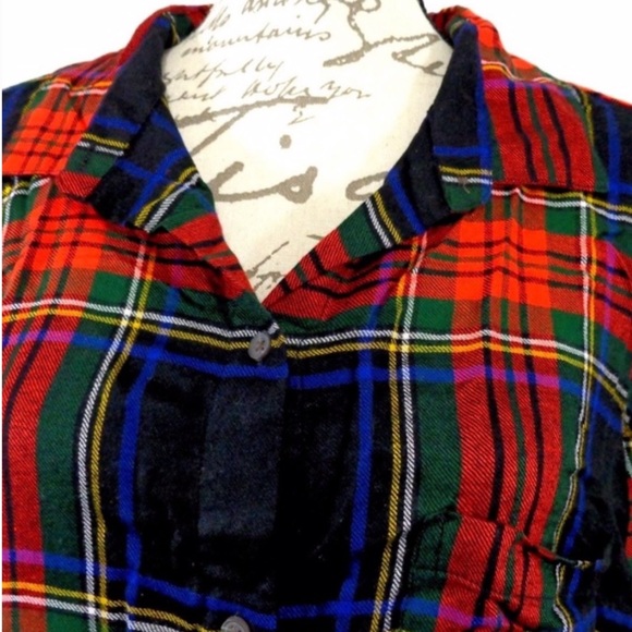 Button-Down Boyfriend Flannel - Picture 6 of 7